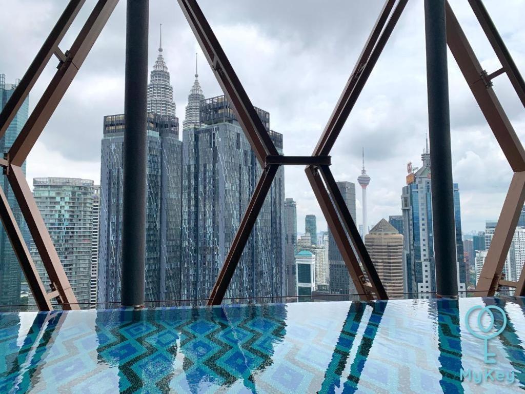 Scarletz Suites Twin Tower Klcc Kuala Lumpur By Okidoki Exterior foto
