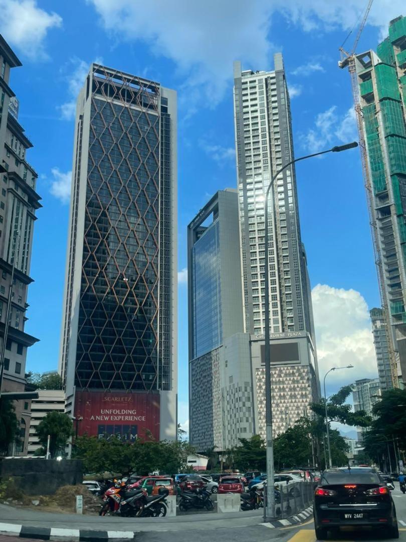 Scarletz Suites Twin Tower Klcc Kuala Lumpur By Okidoki Exterior foto